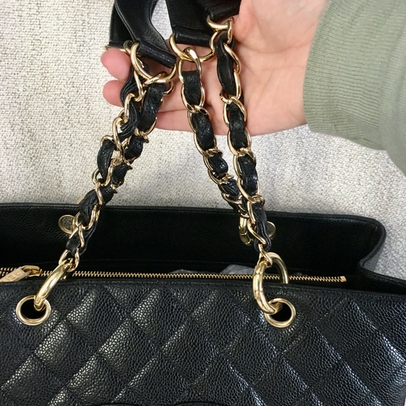CHANEL Caviar Quilted Grand Shopping Tote GST bag - Picture 13 of 15